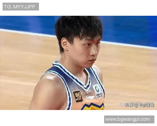 齐麟三分助力球队逆转胜利展现年轻球员的无限潜力与未来发展方向